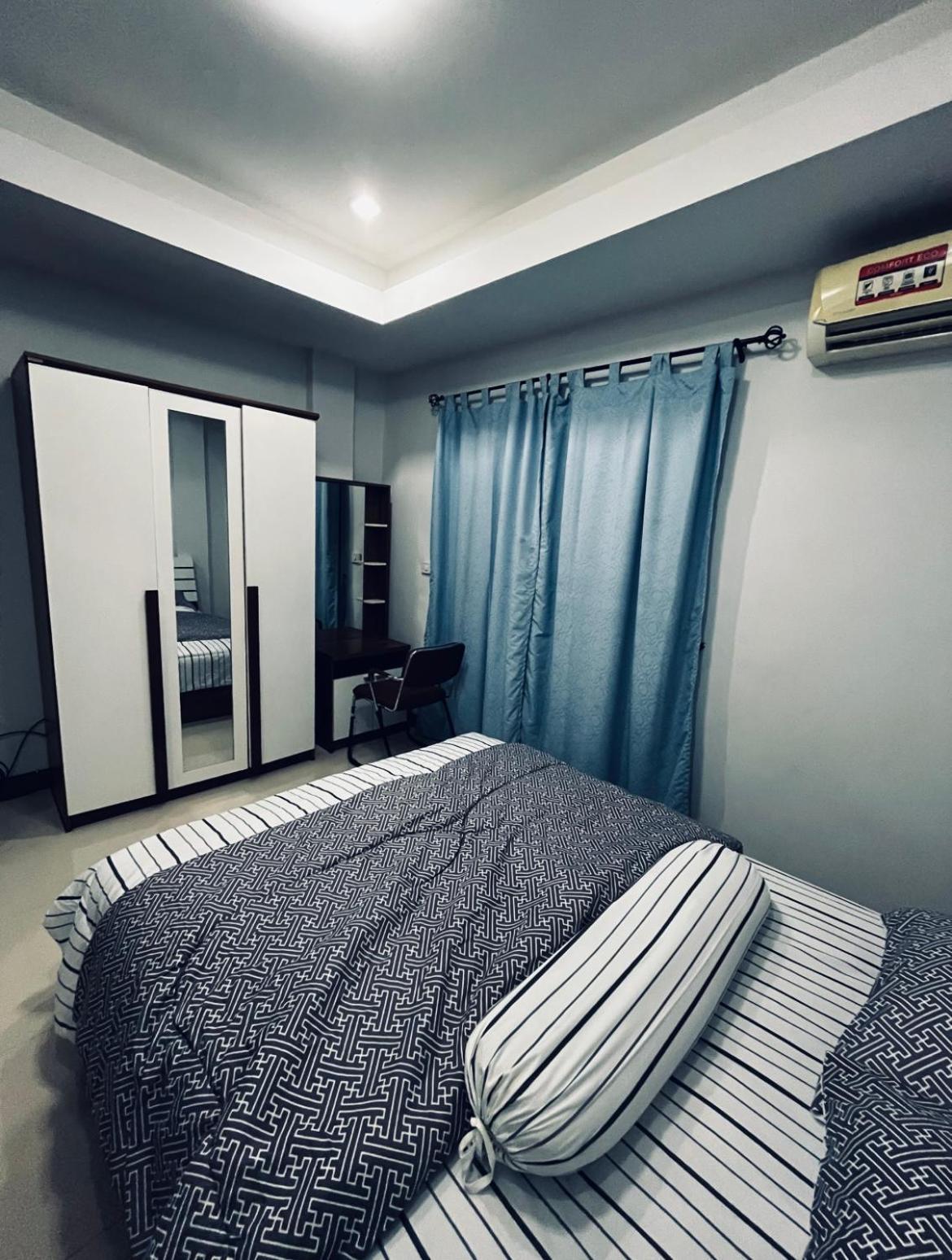 The European House Pattaya Bed and Breakfast Exteriör bild