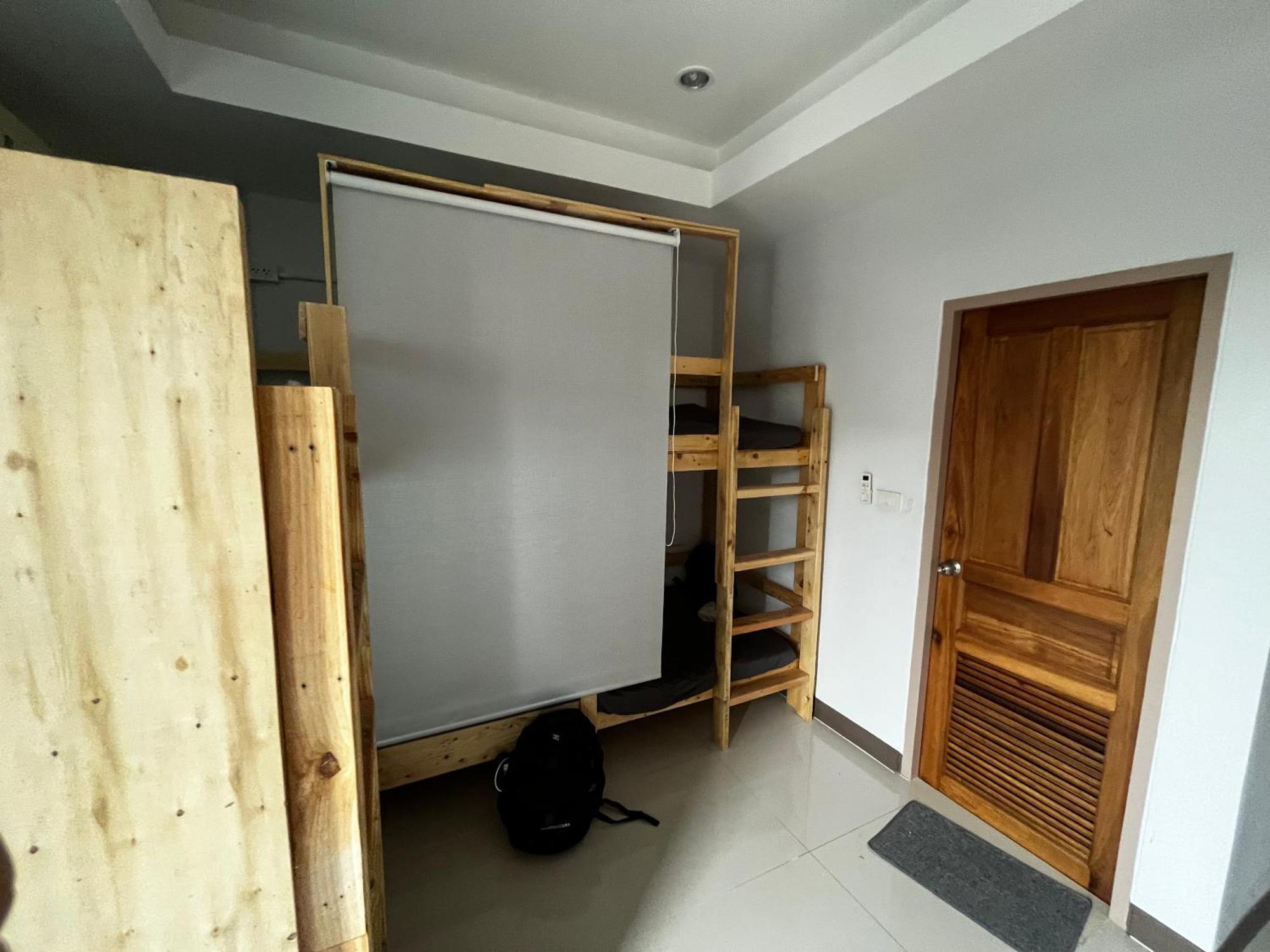 The European House Pattaya Bed and Breakfast Exteriör bild